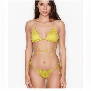 NWT VS Santorini Strappy Wrap Triangle
Top & Malibu Side-Tie Bikini Bottom